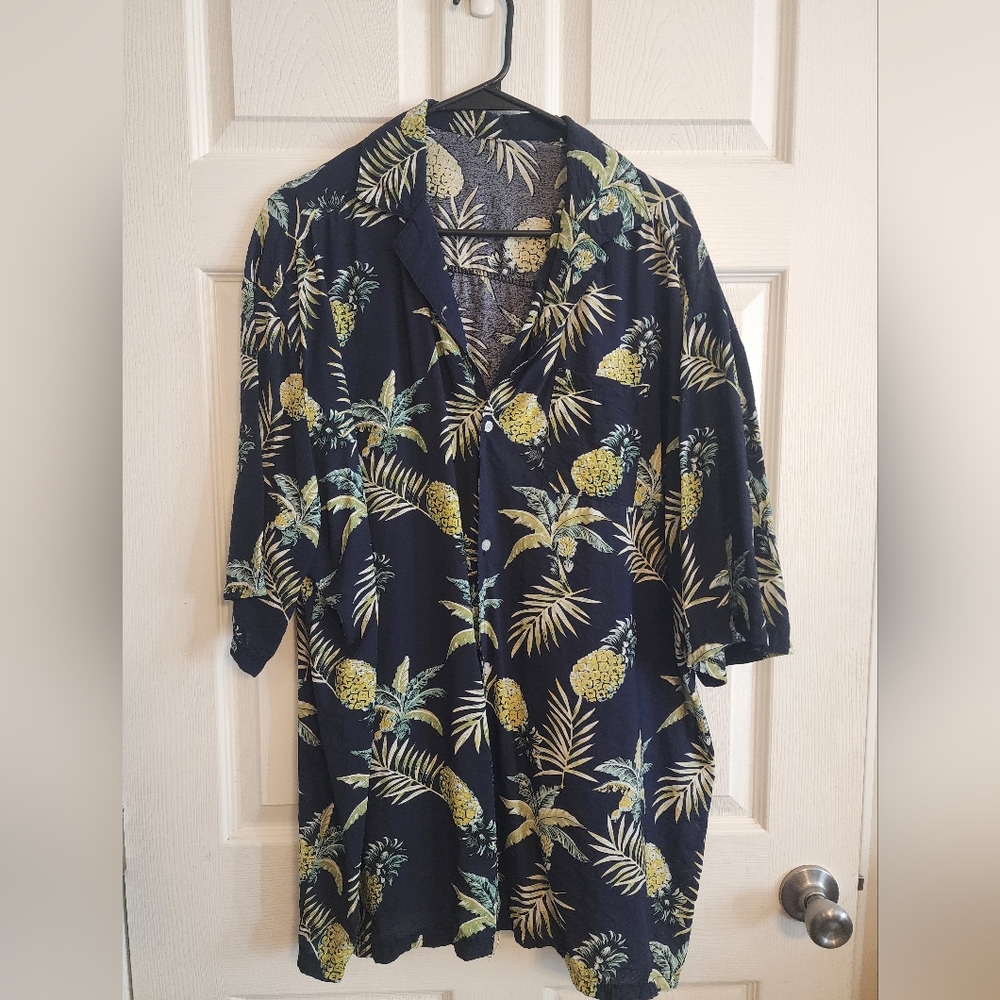 Men's Pineapple Shirt